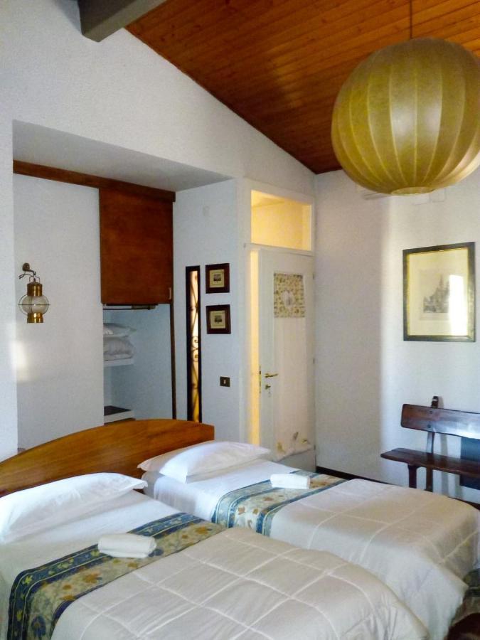 Bed And Breakfast Mimosa Cascina Exterior foto